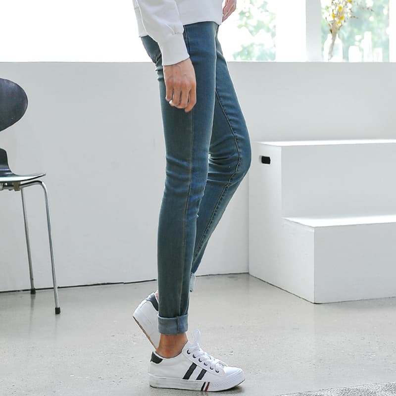 デニムパンツメンズ スキニー すっきりシルエット細身デニム